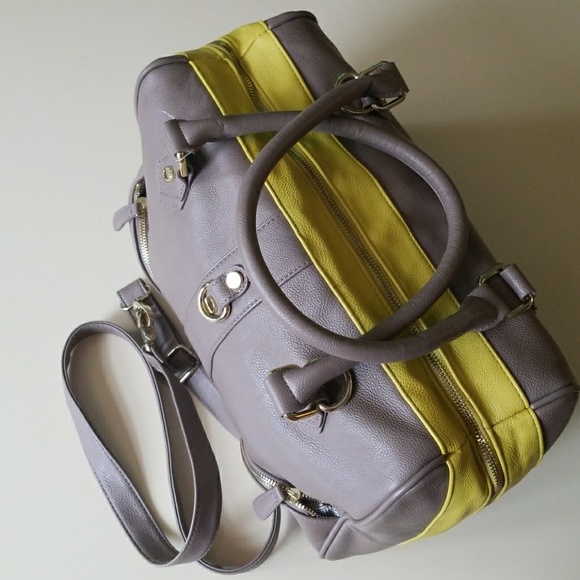 Steve Madden Handbags - Steve Madden Bag